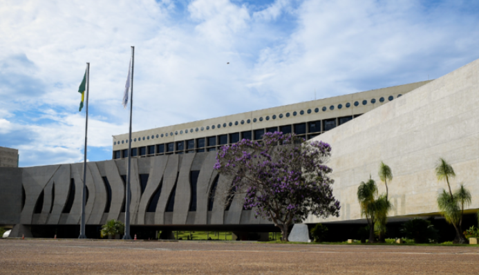 Segunda Seção do STJ decide pela validade de Notificação extrajudicial feita por email para comprovar atraso do devedor fiduciante