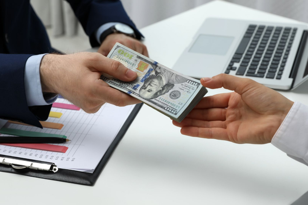 STJ decide que valores depositados em recuperação judicial integram massa falida após decretação da falência